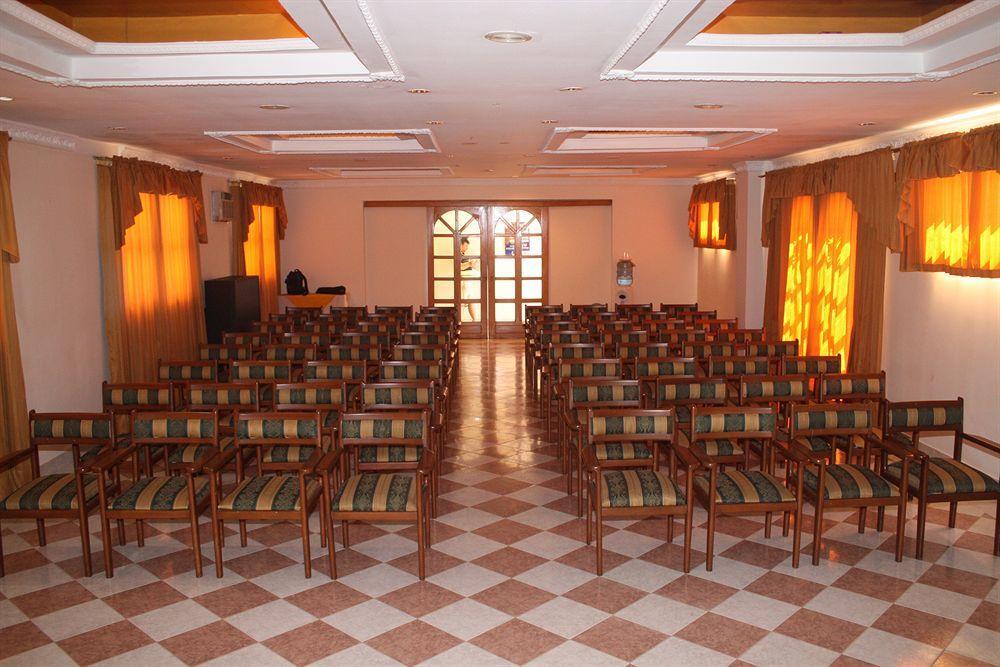 Hotel El Diamante Мельгар Экстерьер фото