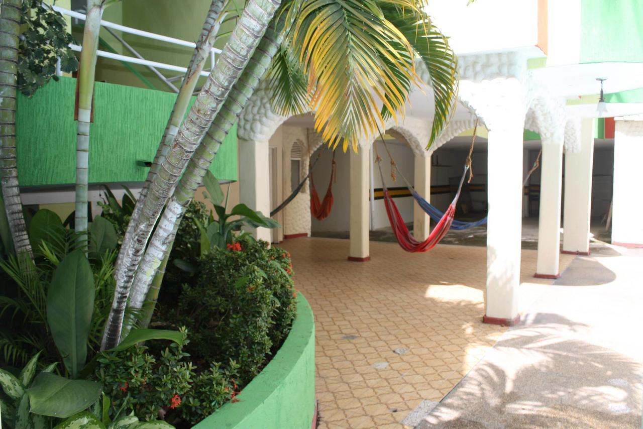 Hotel El Diamante Мельгар Экстерьер фото