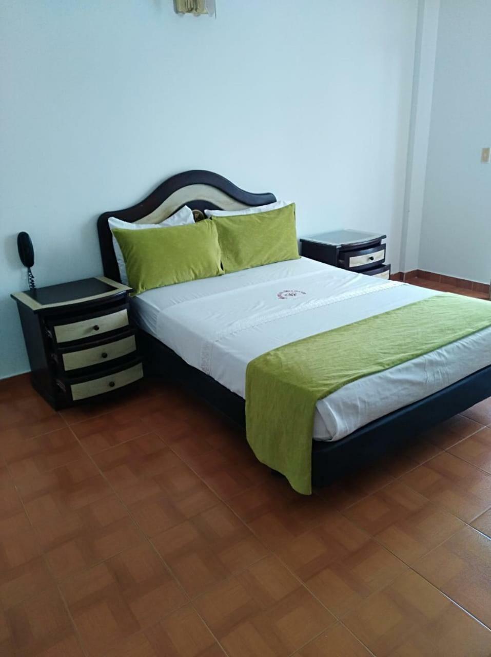 Hotel El Diamante Мельгар Экстерьер фото